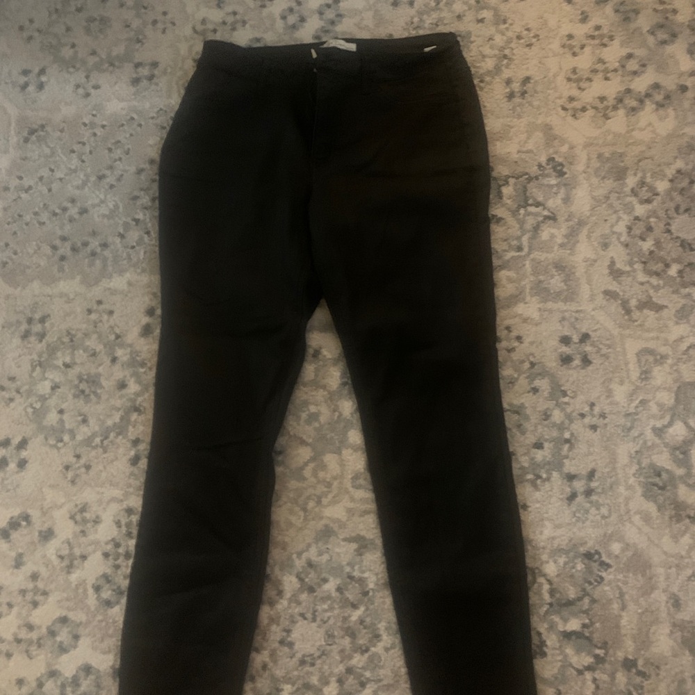 Cato black denim stretch skinny jean with hint of metallic shine size 10